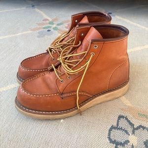 Red Wing 6 in classic moc boots